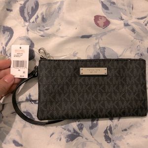 New MK Wristlet